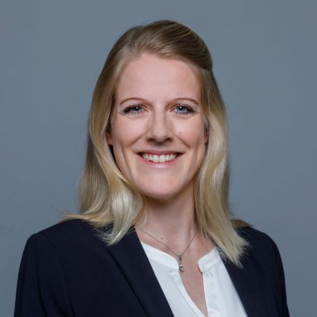 Cécile Ettlin, Treuhänderin mit eidg. FA "      data-wph-elm=