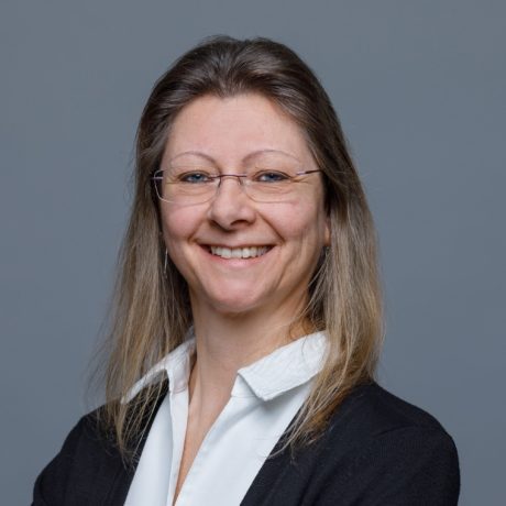 Andrea Hauser, Sekretariat "      data-wph-elm=
