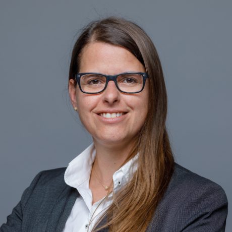Simone Jurgl, Treuhänderin mit eidg. FA "      data-wph-elm=