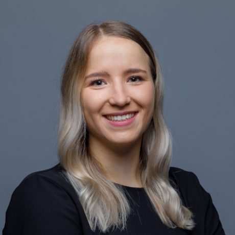 Eliane Suter, Treuhänderin mit eidg. FA "      data-wph-elm=